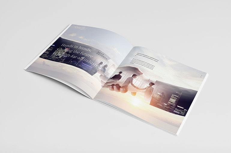 汽车宣传册设计反映产品的卖点